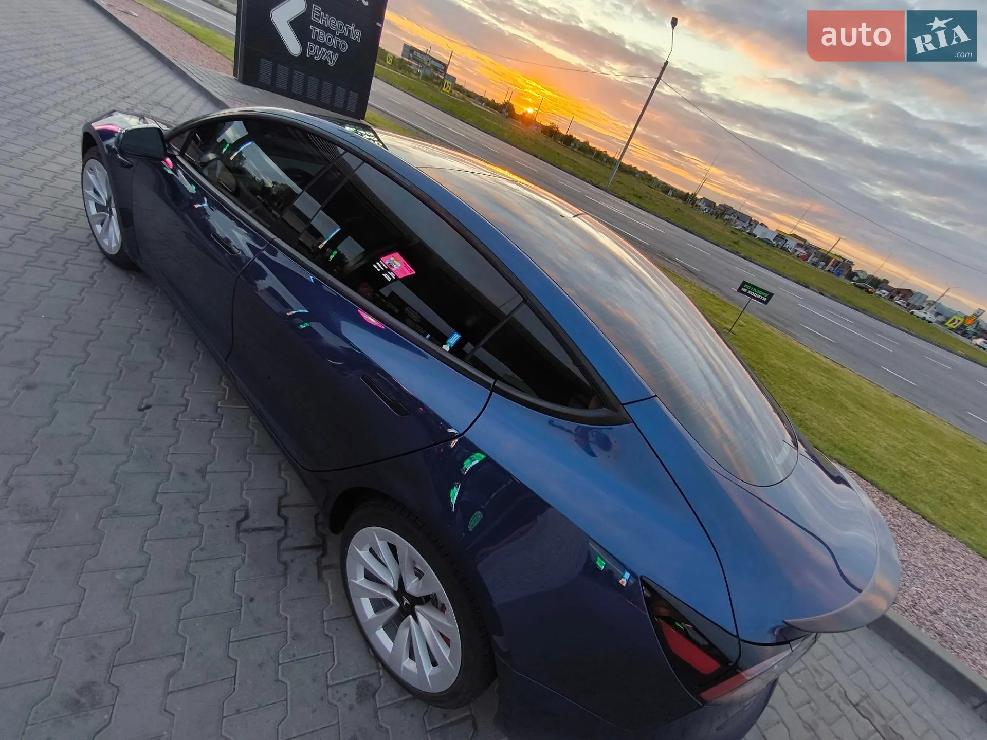 2022 Tesla Model 3 - мініатюра 6