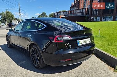 Седан Tesla Model 3 2019 в Дніпрі