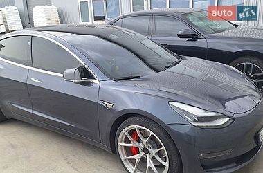 Седан Tesla Model 3 2019 в Хмельницком