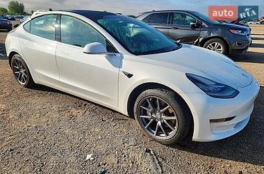 Седан Tesla Model 3 2020 в Тернополі фото Седан Tesla Model 3 2020 в Тернополі
