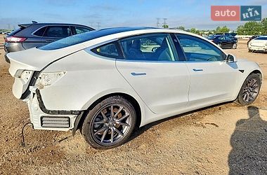 Седан Tesla Model 3 2020 в Тернополі фото 4 Седан Tesla Model 3 2020 в Тернополі