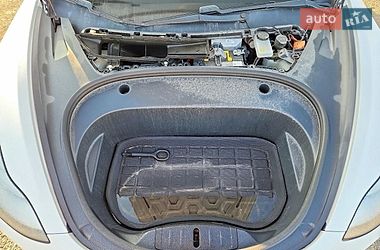 Седан Tesla Model 3 2020 в Тернополі фото 11 Седан Tesla Model 3 2020 в Тернополі