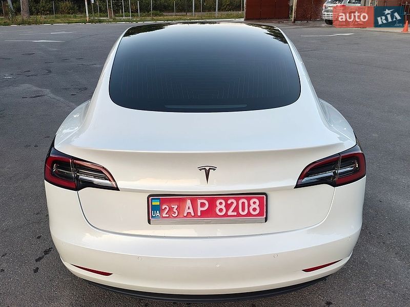 Седан Tesla Model 3 2020 в Киеве фото 5 Седан Tesla Model 3 2020 в Киеве
