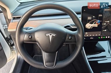 Седан Tesla Model 3 2020 в Киеве фото 15 Седан Tesla Model 3 2020 в Киеве