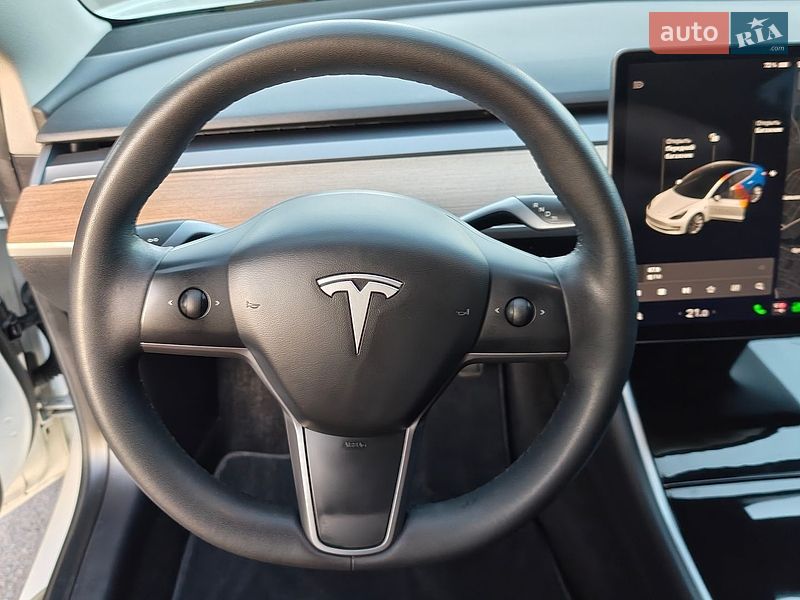 Седан Tesla Model 3 2020 в Киеве фото 15 Седан Tesla Model 3 2020 в Киеве