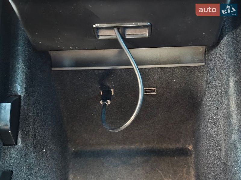 Седан Tesla Model 3 2020 в Киеве фото 23 Седан Tesla Model 3 2020 в Киеве