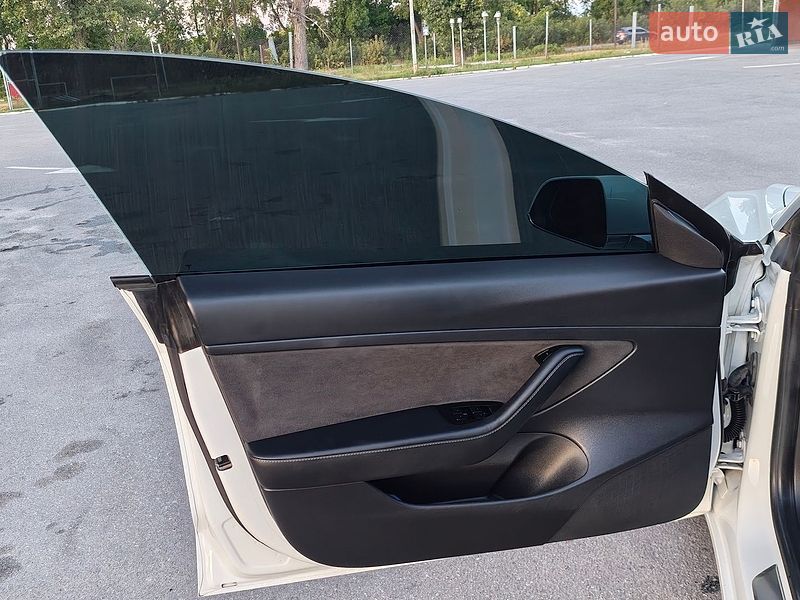 Седан Tesla Model 3 2020 в Киеве фото 27 Седан Tesla Model 3 2020 в Киеве
