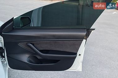 Седан Tesla Model 3 2020 в Киеве фото 33 Седан Tesla Model 3 2020 в Киеве