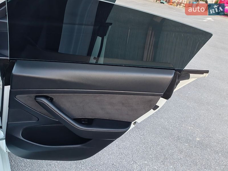 Седан Tesla Model 3 2020 в Киеве фото 38 Седан Tesla Model 3 2020 в Киеве