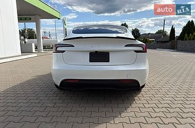 Седан Tesla Model 3 2024 в Виннице