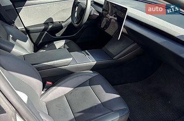 Седан Tesla Model 3 2024 в Виннице