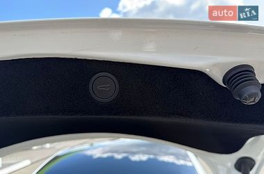 Седан Tesla Model 3 2024 в Виннице