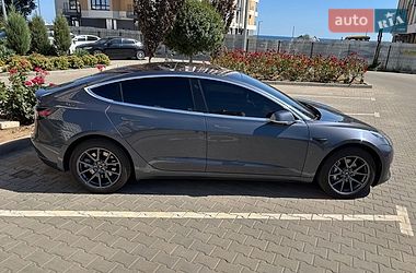 Седан Tesla Model 3 2018 в Одессе
