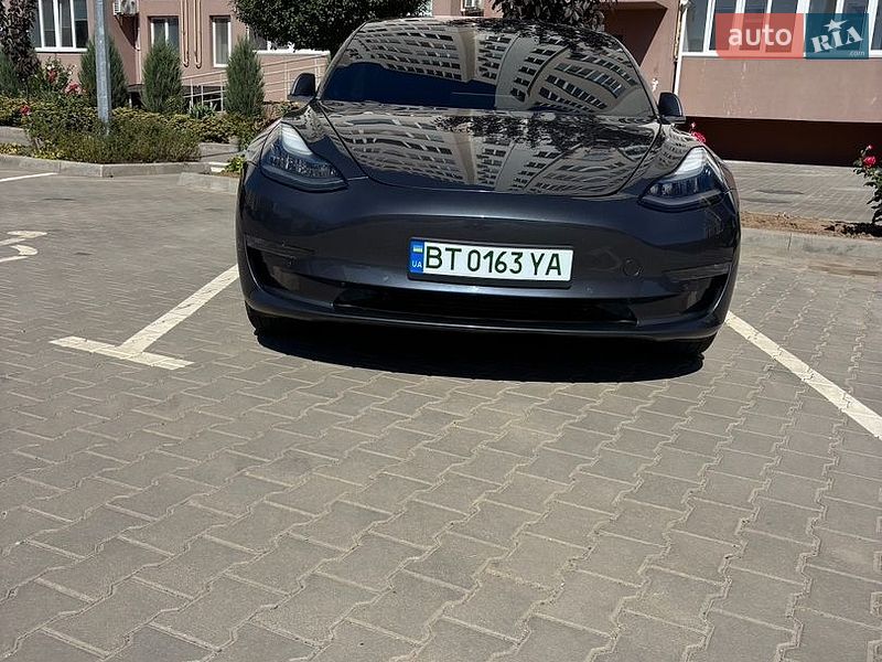 Седан Tesla Model 3 2018 в Одессе