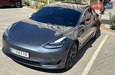 Седан Tesla Model 3 2018 в Одессе