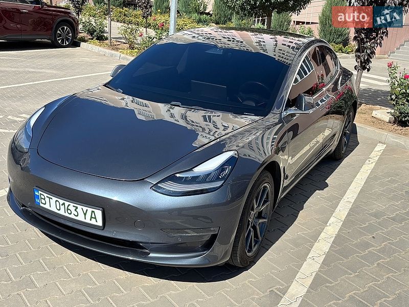 Седан Tesla Model 3 2018 в Одессе