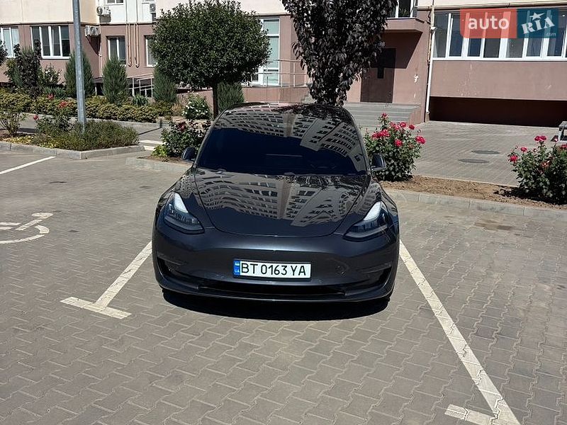 Седан Tesla Model 3 2018 в Одессе