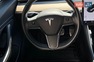 Седан Tesla Model 3 2018 в Одессе