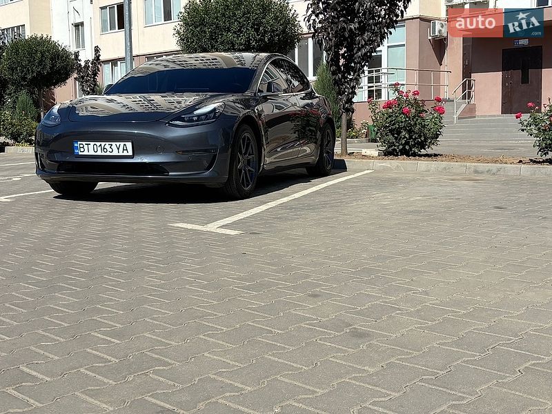 Седан Tesla Model 3 2018 в Одессе