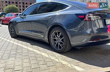 Седан Tesla Model 3 2018 в Одессе