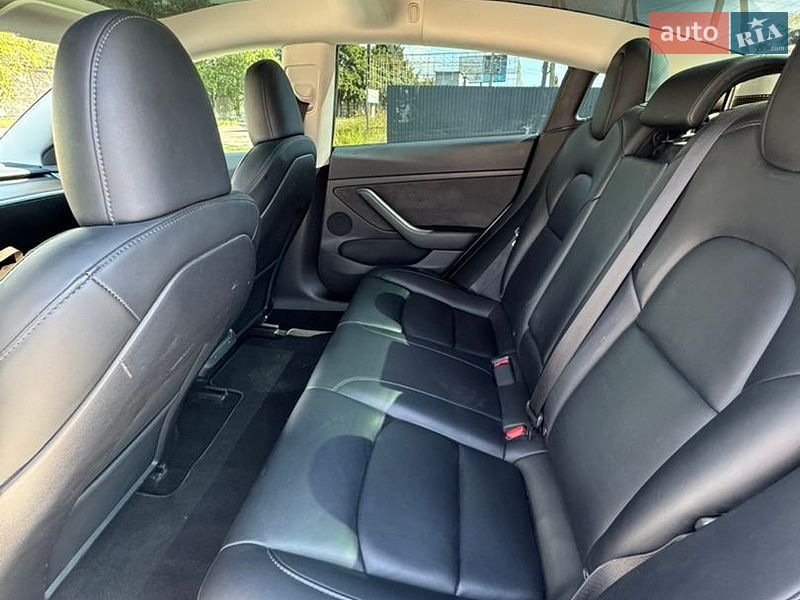 Седан Tesla Model 3 2023 в Киеве фото 11 Седан Tesla Model 3 2023 в Киеве