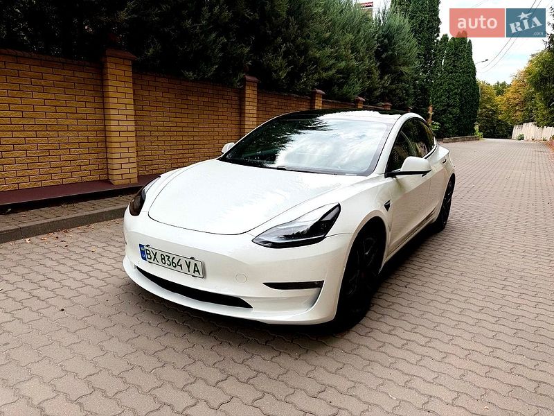 Tesla Model 3 2021
