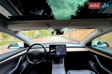 Седан Tesla Model 3 2021 в Хмельницком