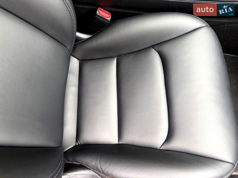 Седан Tesla Model 3 2021 в Хмельницком