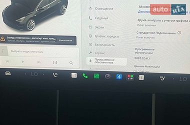 Седан Tesla Model 3 2020 в Киеве