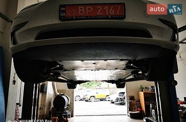 Седан Tesla Model 3 2022 в Бориславе