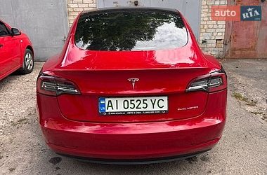 Седан Tesla Model 3 2020 в Киеве фото 7 Седан Tesla Model 3 2020 в Киеве
