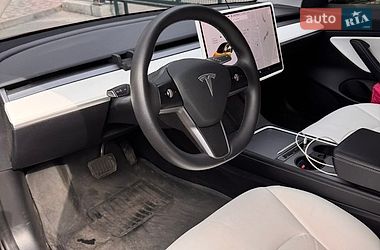 Седан Tesla Model 3 2020 в Киеве фото 6 Седан Tesla Model 3 2020 в Киеве