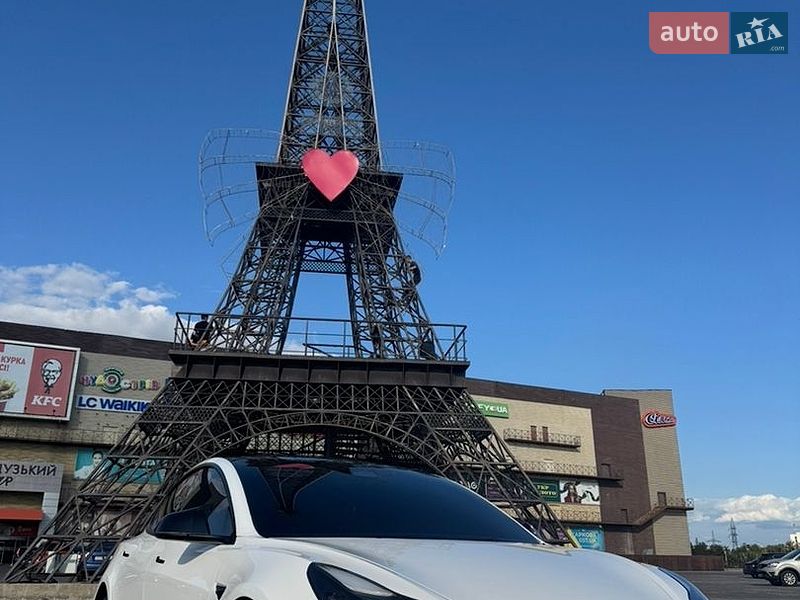 Седан Tesla Model 3 2022 в Харкові