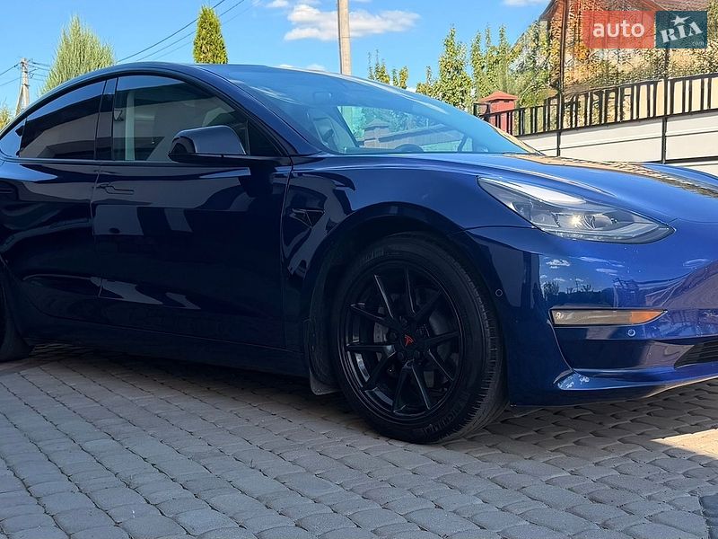Седан Tesla Model 3 2022 в Рівному фото 10 Седан Tesla Model 3 2022 в Рівному