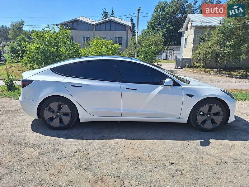 Седан Tesla Model 3 2021 в Львове фото 28 Седан Tesla Model 3 2021 в Львове