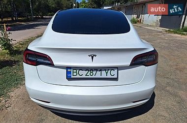 Седан Tesla Model 3 2021 в Львове фото 27 Седан Tesla Model 3 2021 в Львове