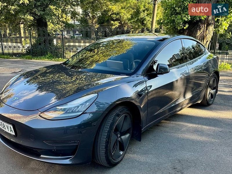 Седан Tesla Model 3 2020 в Вінниці