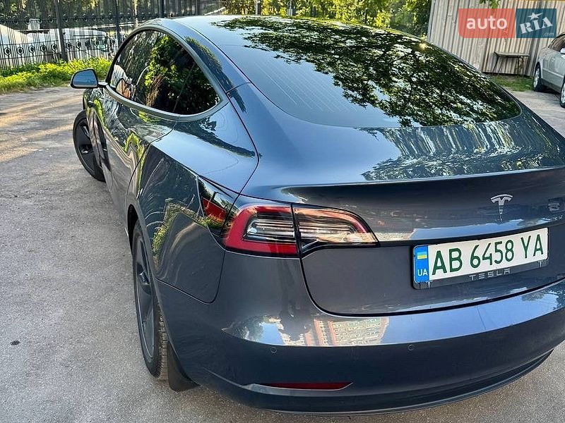 Седан Tesla Model 3 2020 в Вінниці