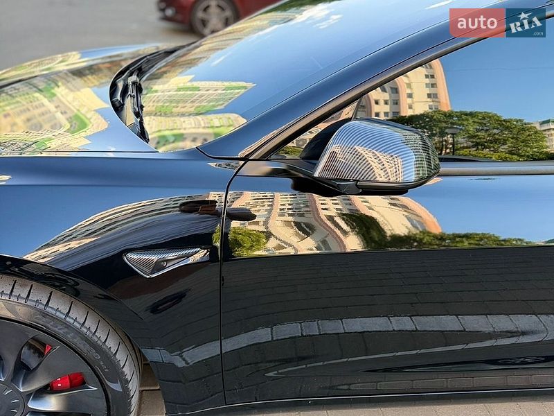 Седан Tesla Model 3 2021 в Одессе