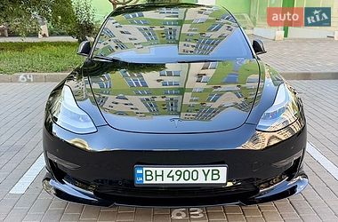 Седан Tesla Model 3 2021 в Одессе
