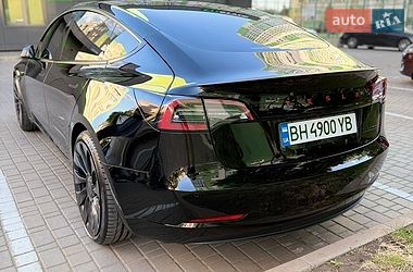 Седан Tesla Model 3 2021 в Одессе