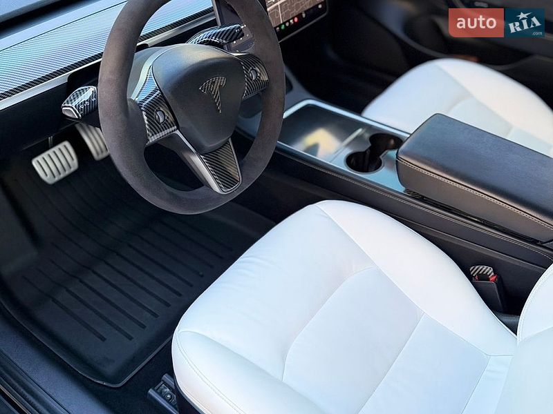 Седан Tesla Model 3 2021 в Одессе