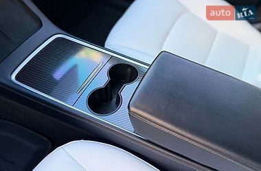 Седан Tesla Model 3 2021 в Одессе