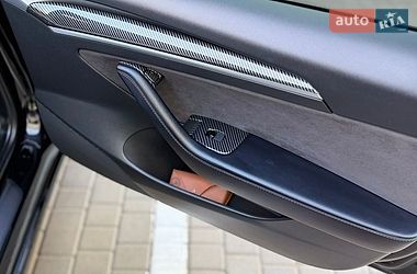 Седан Tesla Model 3 2021 в Одессе