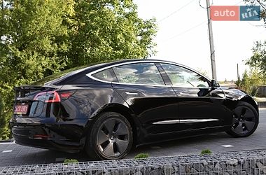 Седан Tesla Model 3 2018 в Дрогобыче