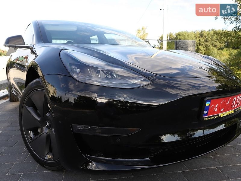 Седан Tesla Model 3 2018 в Дрогобыче