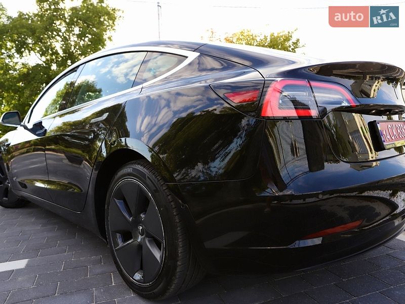 Седан Tesla Model 3 2018 в Дрогобыче