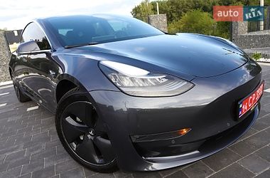 Седан Tesla Model 3 2018 в Дрогобыче