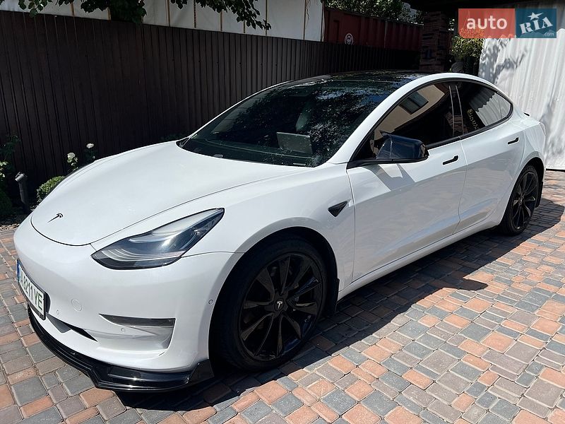 Tesla Model 3 2018