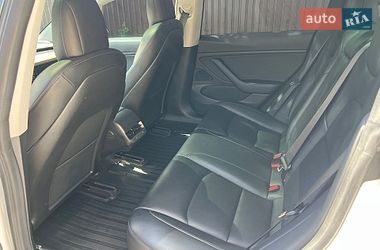Седан Tesla Model 3 2018 в Киеве